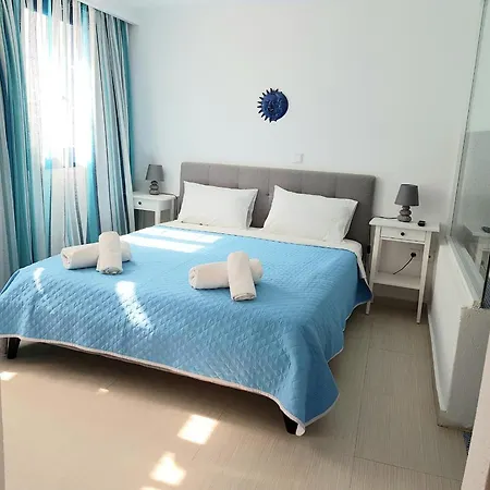 Apartment White & Blue *