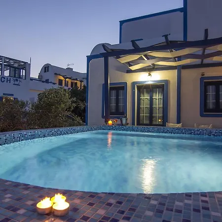 Apartment White & Blue Perivolos (Santorini)